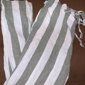 Beach/lounge pants. Like new condition, very comfortable